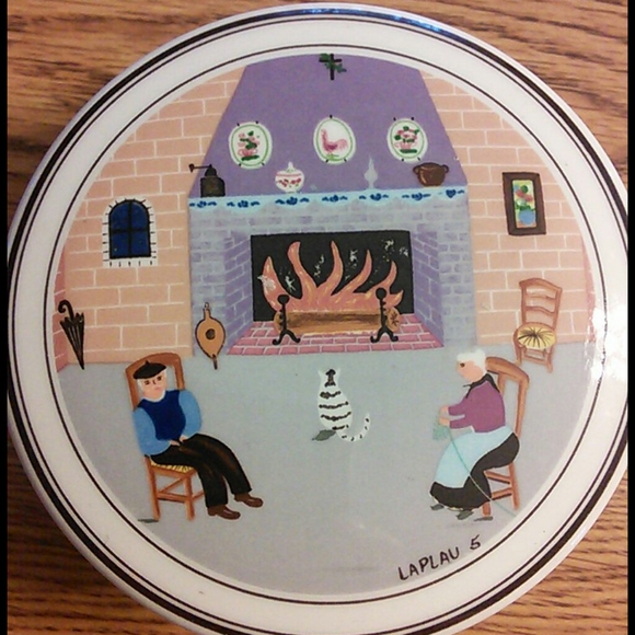 Trinket box - Picture 1 of 4
